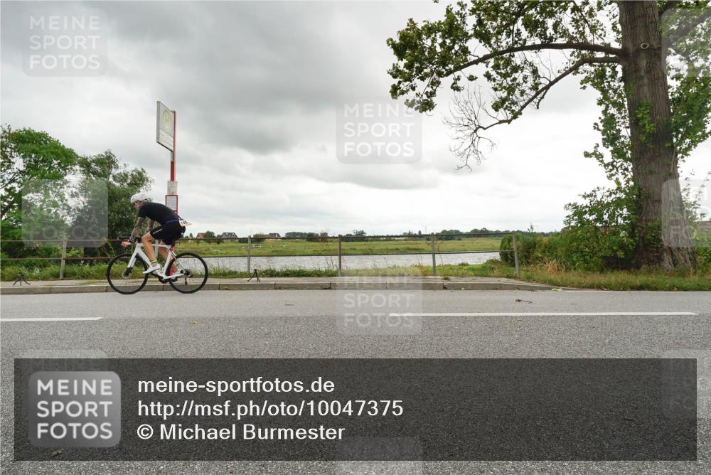 30.08.2026 - Elbe Triathlon Hamburg Michael Burmester http://msf.ph/oto/10047375 30.08.2026 14:56:27 Radfahren  meine-sportfotos.de