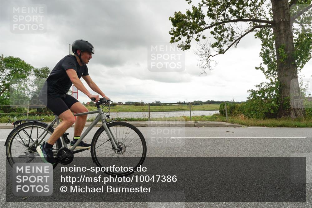 30.08.2026 - Elbe Triathlon Hamburg Michael Burmester http://msf.ph/oto/10047386 30.08.2026 14:56:32 Radfahren  meine-sportfotos.de