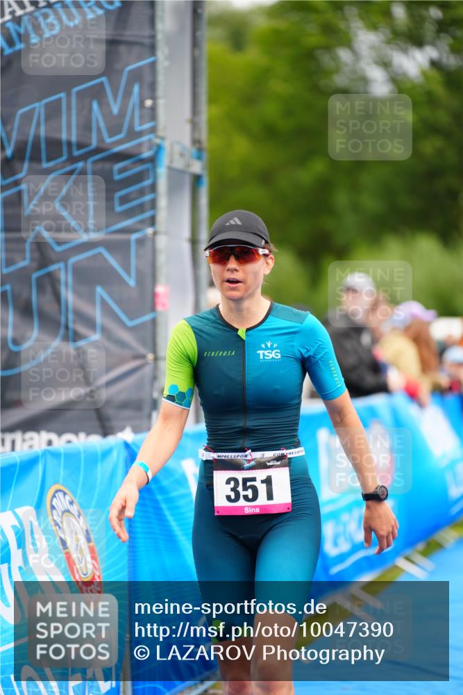 30.08.2026 - Elbe Triathlon Hamburg LAZAROV Photography http://msf.ph/oto/10047390 30.08.2026 10:29:44 Ziel 351 meine-sportfotos.de
