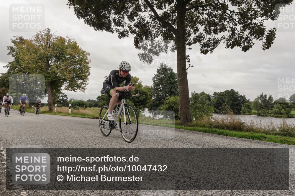 30.08.2026 - Elbe Triathlon Hamburg Michael Burmester http://msf.ph/oto/10047432 30.08.2026 09:35:57 Radfahren 259, 381, 425, 575, 584, 602, 681 meine-sportfotos.de