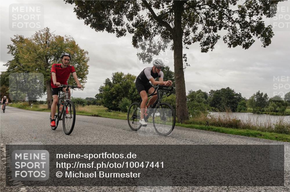 30.08.2026 - Elbe Triathlon Hamburg Michael Burmester http://msf.ph/oto/10047441 30.08.2026 09:36:00 Radfahren 259, 322, 425, 575, 584, 602, 681, 710 meine-sportfotos.de
