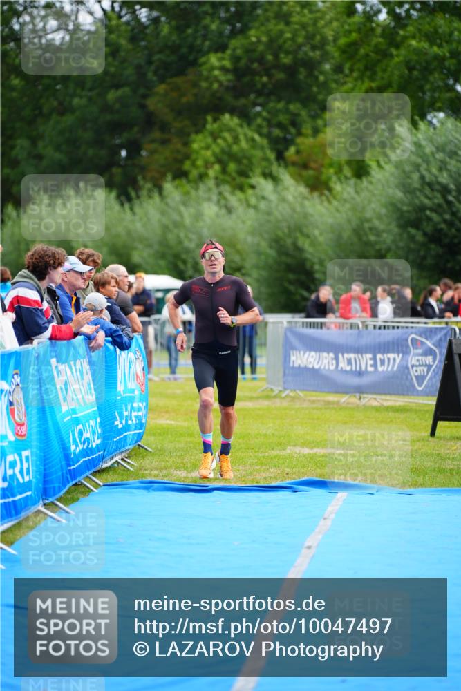 30.08.2026 - Elbe Triathlon Hamburg LAZAROV Photography http://msf.ph/oto/10047497 30.08.2026 10:30:41 Ziel 270 meine-sportfotos.de