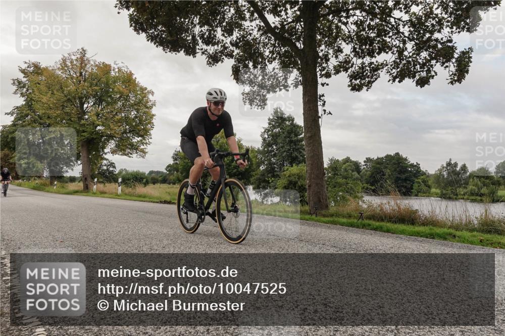 30.08.2026 - Elbe Triathlon Hamburg Michael Burmester http://msf.ph/oto/10047525 30.08.2026 09:37:02 Radfahren 254, 457, 470, 565, 600, 609, 634, 648 meine-sportfotos.de