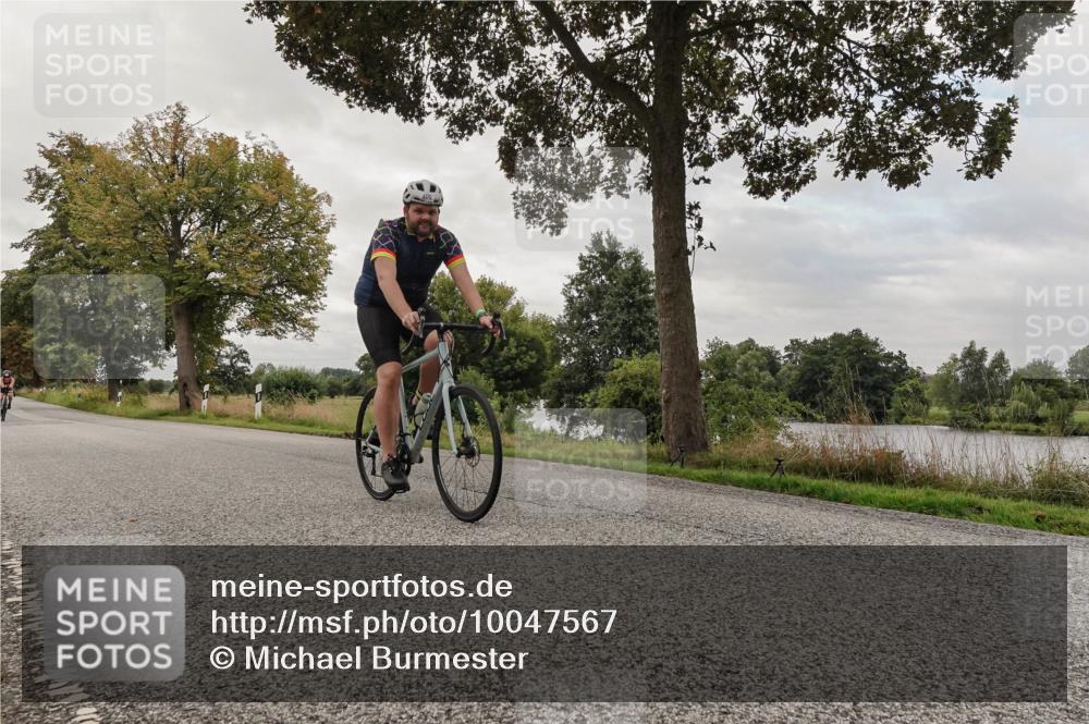 30.08.2026 - Elbe Triathlon Hamburg Michael Burmester http://msf.ph/oto/10047567 30.08.2026 09:37:24 Radfahren 392, 400 meine-sportfotos.de