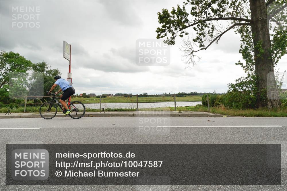 30.08.2026 - Elbe Triathlon Hamburg Michael Burmester http://msf.ph/oto/10047587 30.08.2026 14:58:18 Radfahren  meine-sportfotos.de