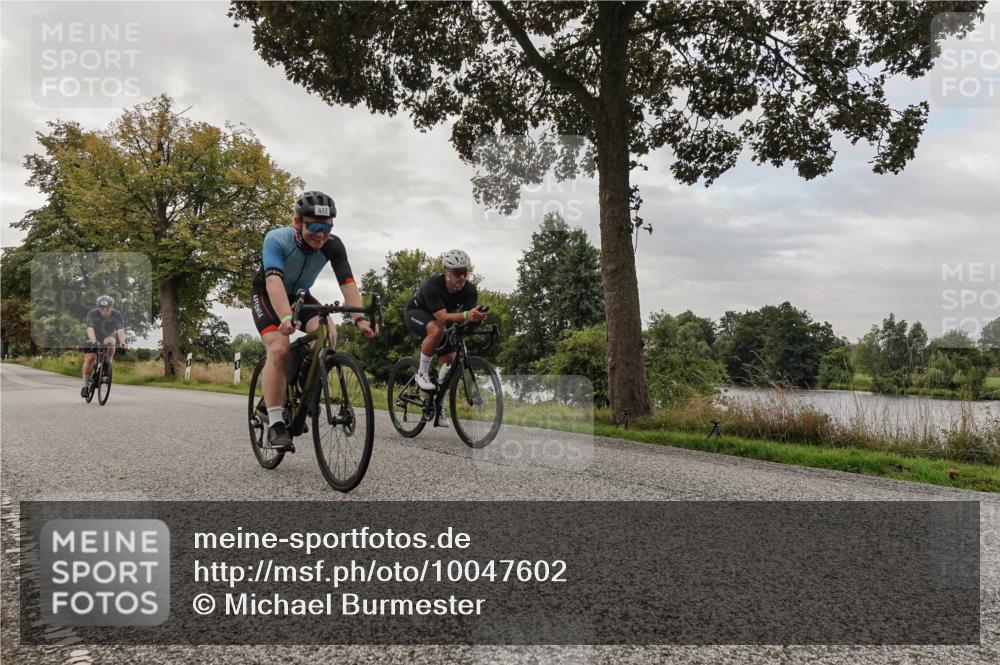30.08.2026 - Elbe Triathlon Hamburg Michael Burmester http://msf.ph/oto/10047602 30.08.2026 09:37:43 Radfahren 356, 362, 439, 497, 555, 642, 711, 1897 meine-sportfotos.de
