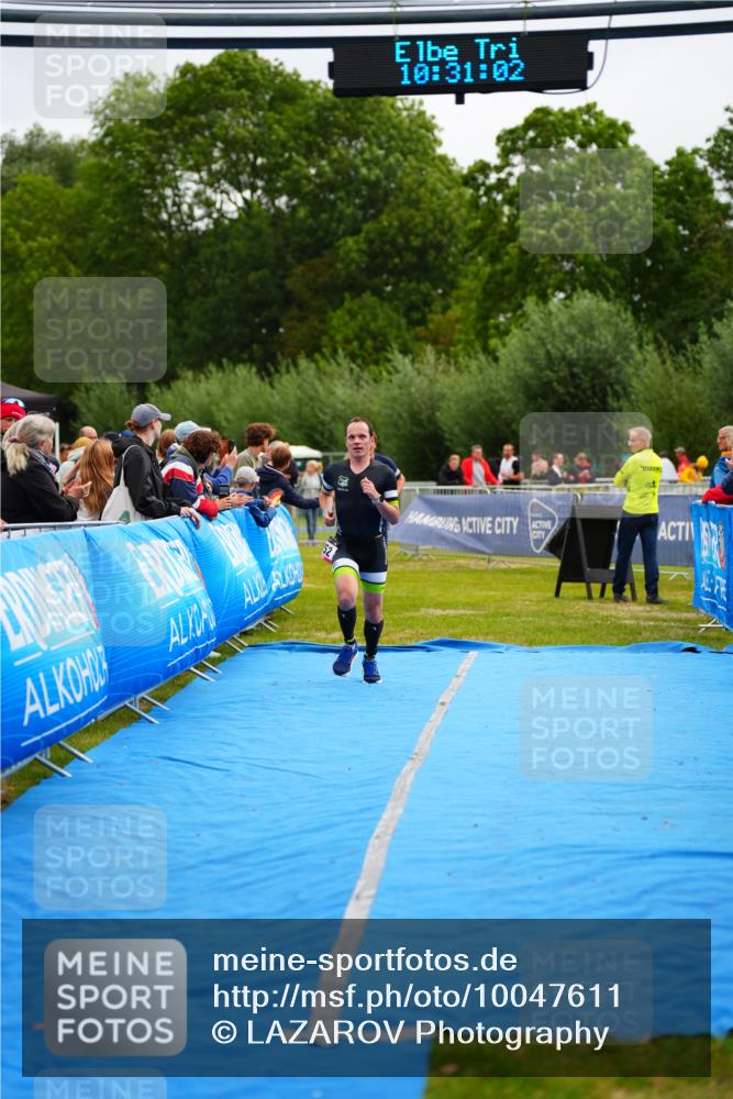 30.08.2026 - Elbe Triathlon Hamburg LAZAROV Photography http://msf.ph/oto/10047611 30.08.2026 10:31:03 Ziel 252, 1895 meine-sportfotos.de