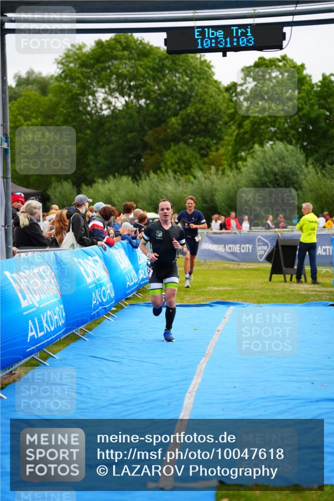 30.08.2026 - Elbe Triathlon Hamburg LAZAROV Photography http://msf.ph/oto/10047618 30.08.2026 10:31:04 Ziel 252, 1895 meine-sportfotos.de