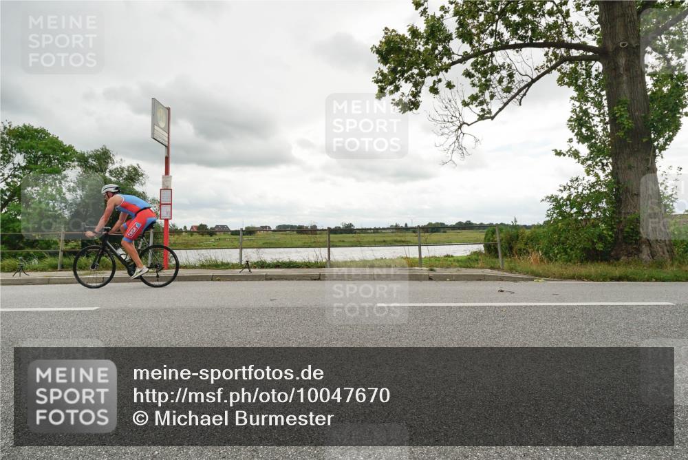 30.08.2026 - Elbe Triathlon Hamburg Michael Burmester http://msf.ph/oto/10047670 30.08.2026 14:59:30 Radfahren  meine-sportfotos.de