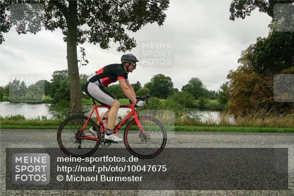30.08.2026 - Elbe Triathlon Hamburg Michael Burmester http://msf.ph/oto/10047675 30.08.2026 09:30:14 Radfahren 460, 484, 620, 640 meine-sportfotos.de