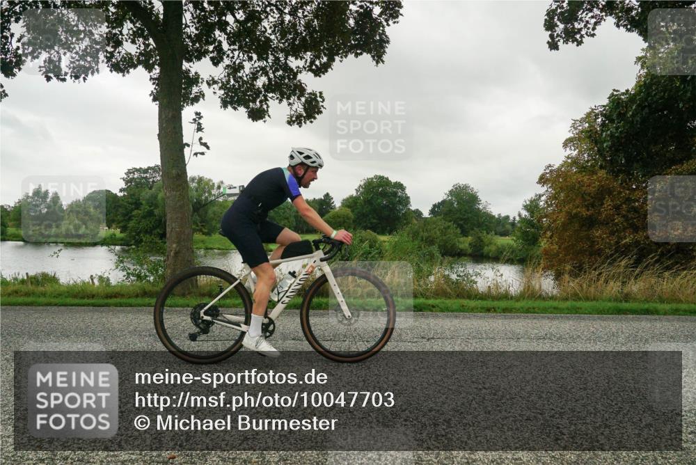 30.08.2026 - Elbe Triathlon Hamburg Michael Burmester http://msf.ph/oto/10047703 30.08.2026 09:30:21 Radfahren 321, 452, 460, 484, 489, 640, 769, 779 meine-sportfotos.de
