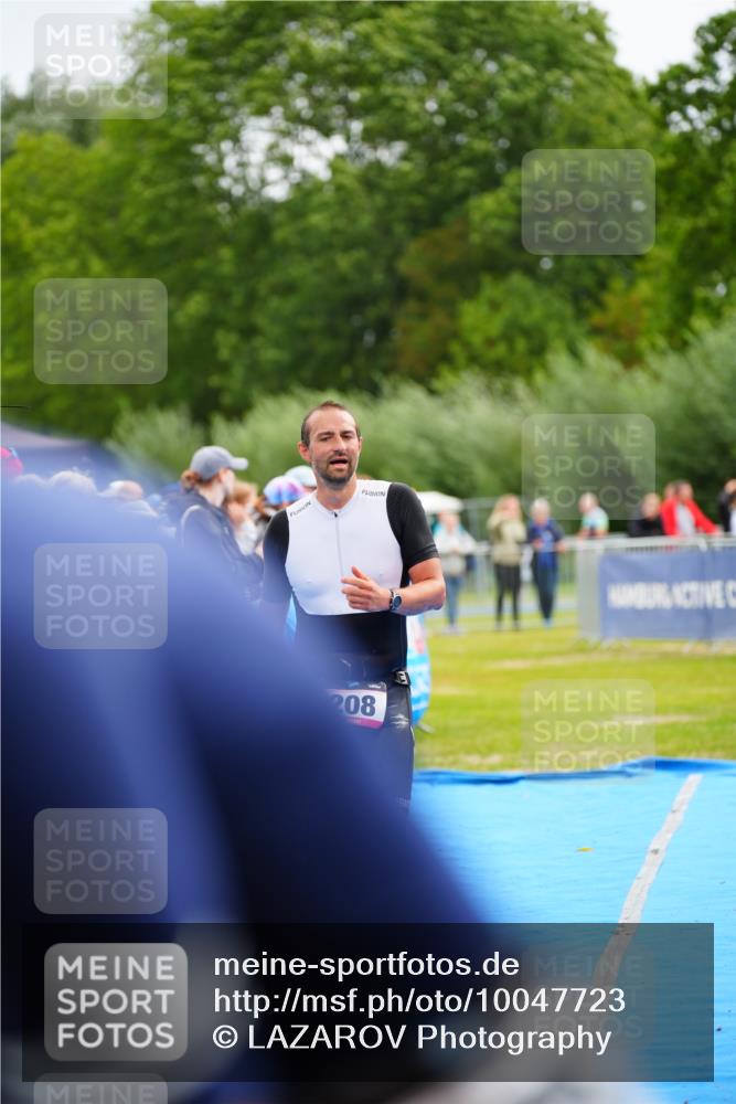 30.08.2026 - Elbe Triathlon Hamburg LAZAROV Photography http://msf.ph/oto/10047723 30.08.2026 10:31:13 Ziel 208 meine-sportfotos.de