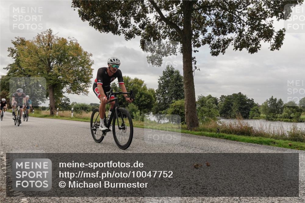 30.08.2026 - Elbe Triathlon Hamburg Michael Burmester http://msf.ph/oto/10047752 30.08.2026 09:38:37 Radfahren 262, 289, 352, 410, 462, 668, 693 meine-sportfotos.de
