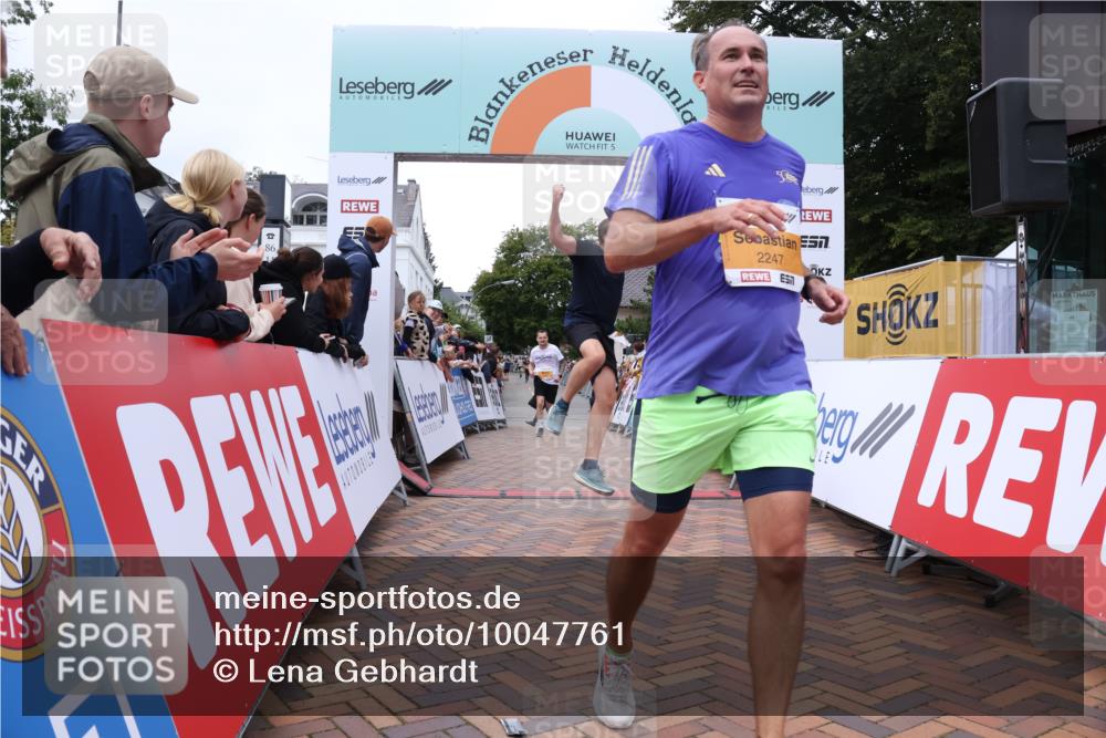 30.08.2026 - Blankeneser Heldenlauf Lena Gebhardt http://msf.ph/oto/10047761 30.08.2026 11:54:15 Ziel 2247, 2324, 2468, 2585 meine-sportfotos.de