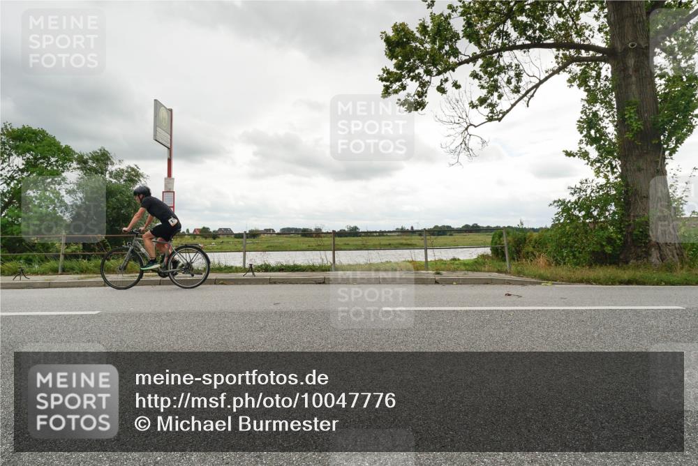30.08.2026 - Elbe Triathlon Hamburg Michael Burmester http://msf.ph/oto/10047776 30.08.2026 15:00:35 Radfahren  meine-sportfotos.de