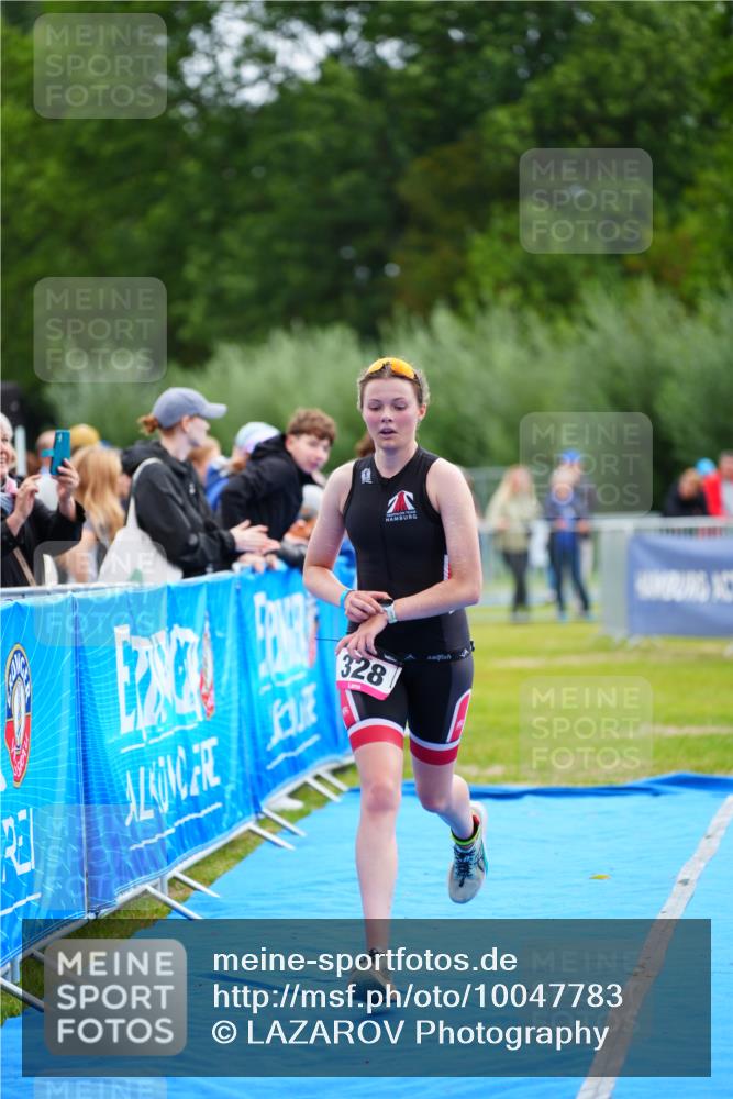 30.08.2026 - Elbe Triathlon Hamburg LAZAROV Photography http://msf.ph/oto/10047783 30.08.2026 10:31:29 Ziel 328 meine-sportfotos.de