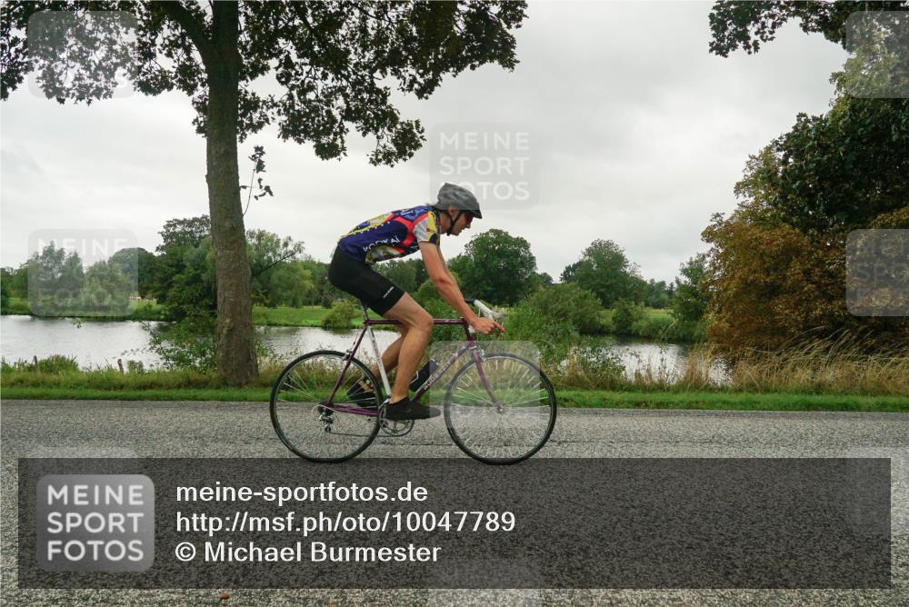 30.08.2026 - Elbe Triathlon Hamburg Michael Burmester http://msf.ph/oto/10047789 30.08.2026 09:30:36 Radfahren 388, 414, 548, 658, 751 meine-sportfotos.de