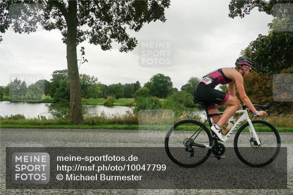 30.08.2026 - Elbe Triathlon Hamburg Michael Burmester http://msf.ph/oto/10047799 30.08.2026 09:30:36 Radfahren 388, 414, 548, 658, 751 meine-sportfotos.de