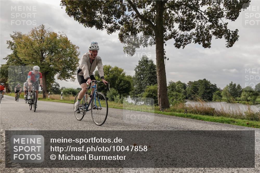 30.08.2026 - Elbe Triathlon Hamburg Michael Burmester http://msf.ph/oto/10047858 30.08.2026 09:39:26 Radfahren 363, 429, 437, 529, 621, 712, 742, 757 meine-sportfotos.de