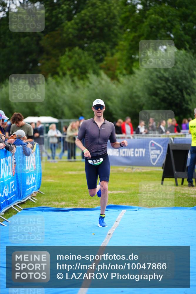 30.08.2026 - Elbe Triathlon Hamburg LAZAROV Photography http://msf.ph/oto/10047866 30.08.2026 10:31:57 Ziel 445 meine-sportfotos.de
