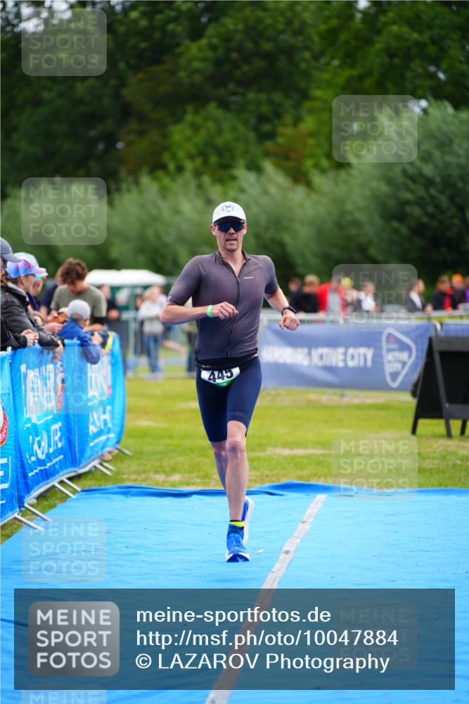 30.08.2026 - Elbe Triathlon Hamburg LAZAROV Photography http://msf.ph/oto/10047884 30.08.2026 10:31:57 Ziel 445 meine-sportfotos.de