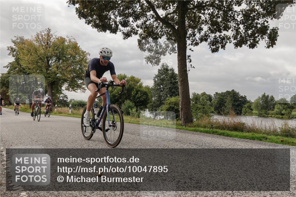 30.08.2026 - Elbe Triathlon Hamburg Michael Burmester http://msf.ph/oto/10047895 30.08.2026 09:39:39 Radfahren 298, 349, 531, 646, 773, 785, 843, 917 meine-sportfotos.de