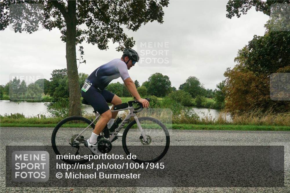30.08.2026 - Elbe Triathlon Hamburg Michael Burmester http://msf.ph/oto/10047945 30.08.2026 09:31:10 Radfahren 375, 493, 509, 546, 553, 664, 725 meine-sportfotos.de