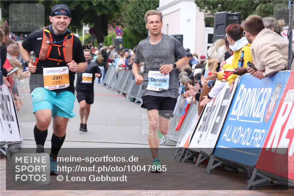 30.08.2026 - Blankeneser Heldenlauf Lena Gebhardt http://msf.ph/oto/10047965 30.08.2026 11:54:40 Ziel 2315, 4030 meine-sportfotos.de