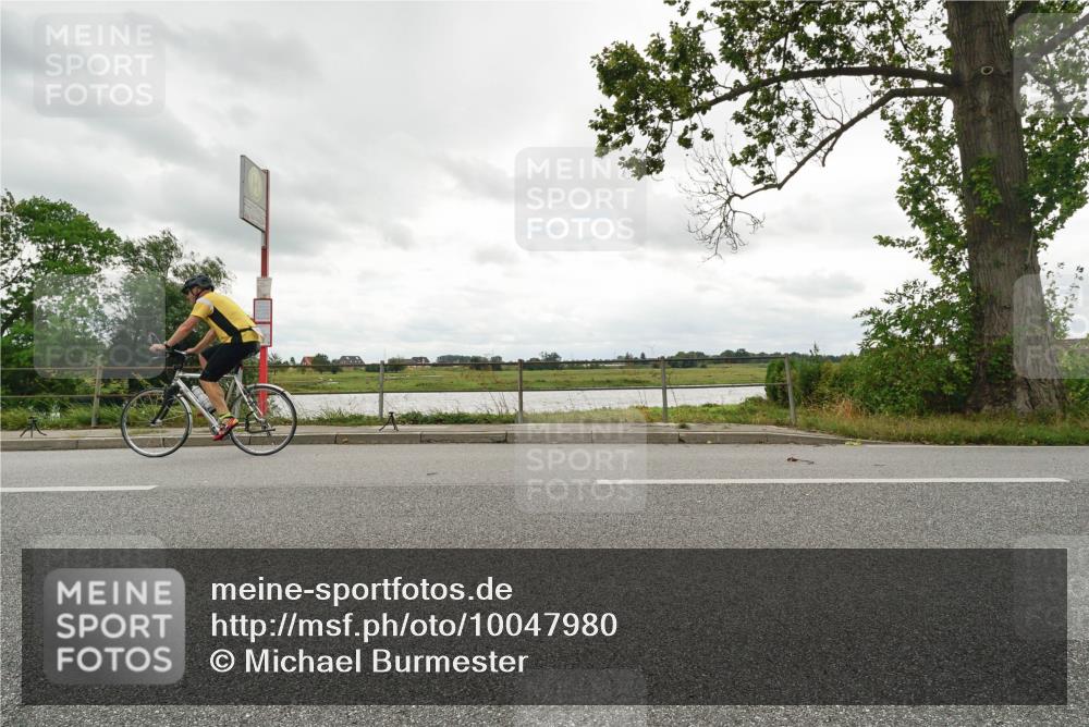 30.08.2026 - Elbe Triathlon Hamburg Michael Burmester http://msf.ph/oto/10047980 30.08.2026 15:03:17 Radfahren  meine-sportfotos.de