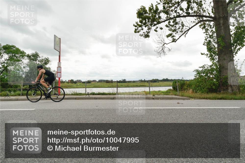30.08.2026 - Elbe Triathlon Hamburg Michael Burmester http://msf.ph/oto/10047995 30.08.2026 15:03:31 Radfahren  meine-sportfotos.de