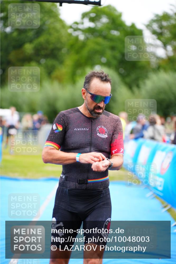 30.08.2026 - Elbe Triathlon Hamburg LAZAROV Photography http://msf.ph/oto/10048003 30.08.2026 10:32:28 Ziel 271, 295 meine-sportfotos.de