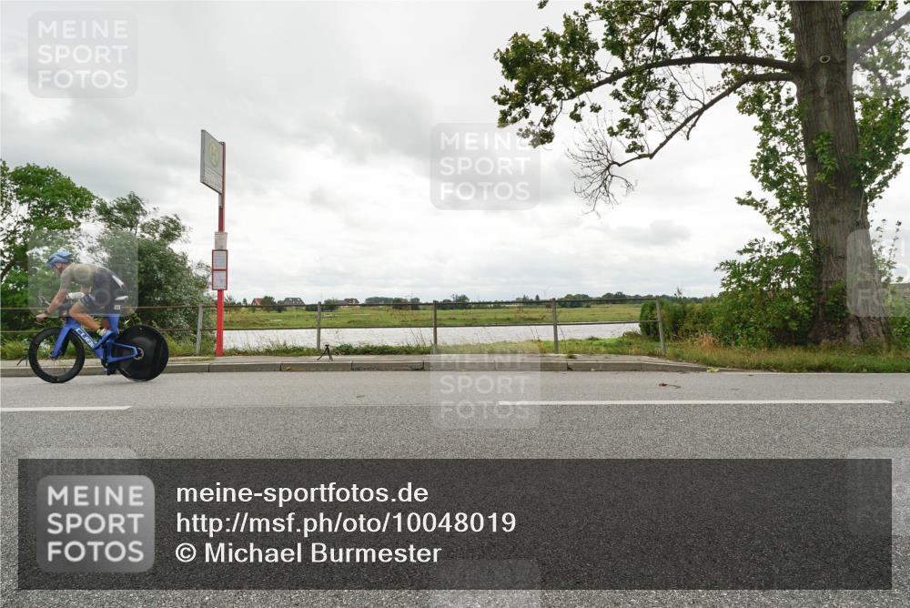 30.08.2026 - Elbe Triathlon Hamburg Michael Burmester http://msf.ph/oto/10048019 30.08.2026 15:04:08 Radfahren  meine-sportfotos.de