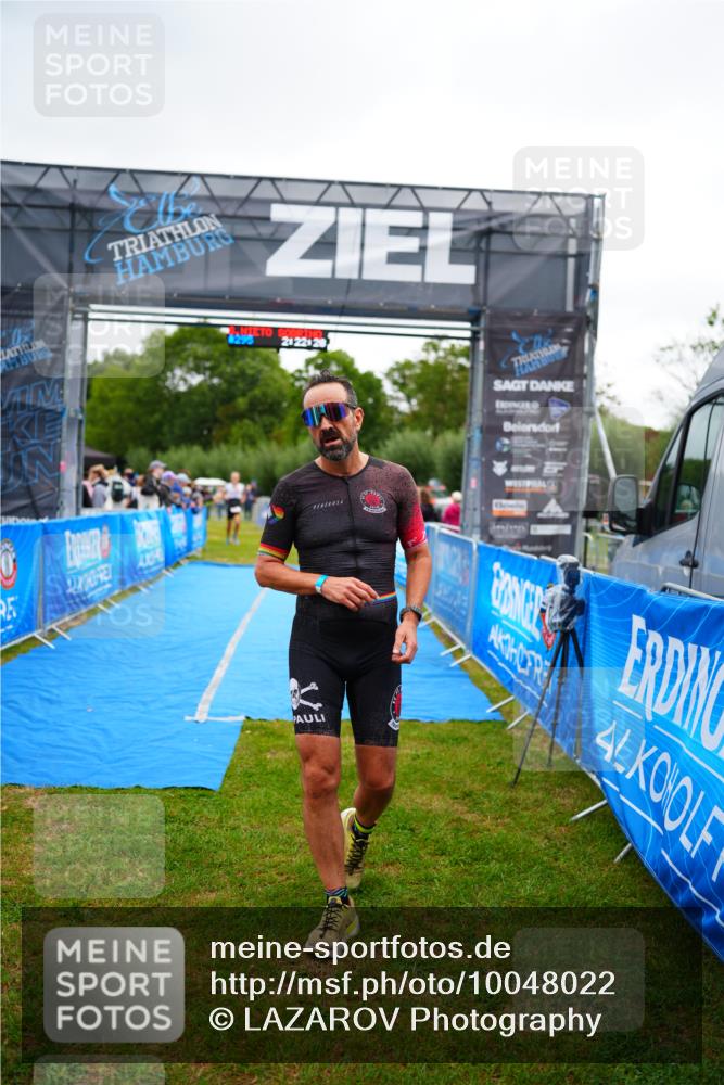 30.08.2026 - Elbe Triathlon Hamburg LAZAROV Photography http://msf.ph/oto/10048022 30.08.2026 10:32:30 Ziel 271, 295 meine-sportfotos.de