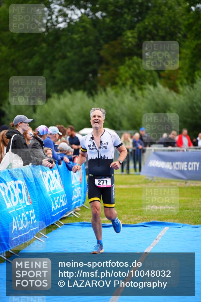 30.08.2026 - Elbe Triathlon Hamburg LAZAROV Photography http://msf.ph/oto/10048032 30.08.2026 10:32:33 Ziel 271 meine-sportfotos.de