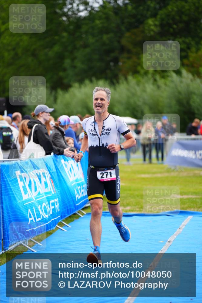 30.08.2026 - Elbe Triathlon Hamburg LAZAROV Photography http://msf.ph/oto/10048050 30.08.2026 10:32:34 Ziel 271 meine-sportfotos.de