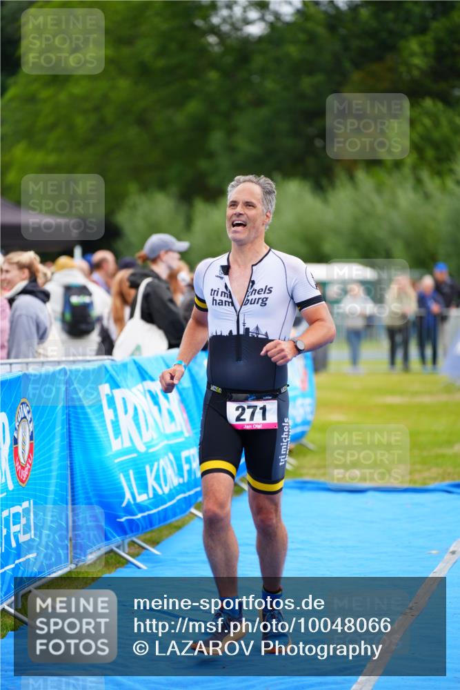 30.08.2026 - Elbe Triathlon Hamburg LAZAROV Photography http://msf.ph/oto/10048066 30.08.2026 10:32:34 Ziel 271 meine-sportfotos.de