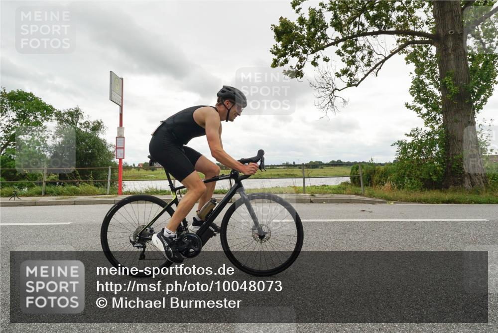 30.08.2026 - Elbe Triathlon Hamburg Michael Burmester http://msf.ph/oto/10048073 30.08.2026 15:04:55 Radfahren  meine-sportfotos.de