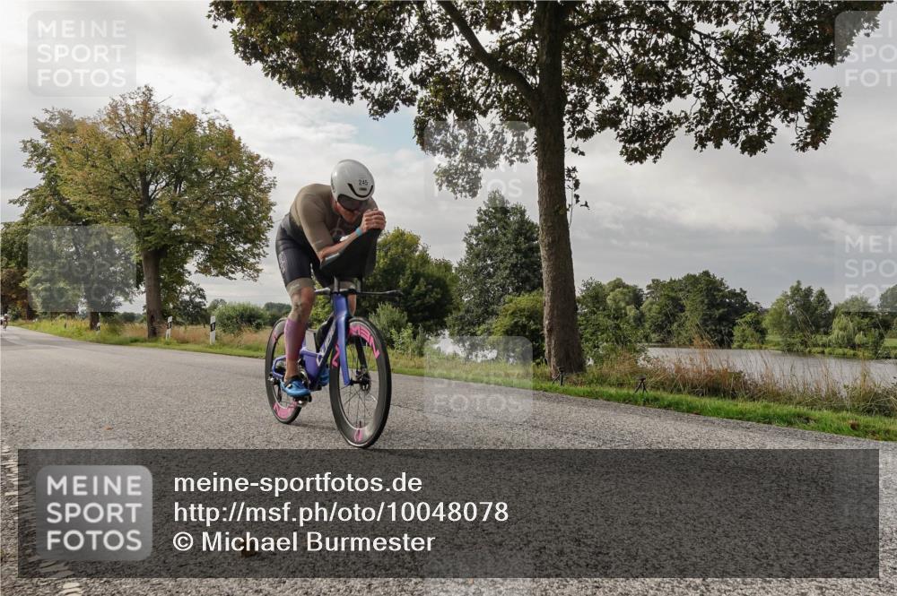30.08.2026 - Elbe Triathlon Hamburg Michael Burmester http://msf.ph/oto/10048078 30.08.2026 09:40:58 Radfahren 245, 251, 341, 347, 351, 382, 581 meine-sportfotos.de