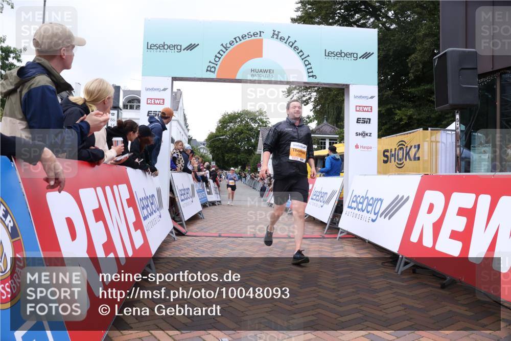 30.08.2026 - Blankeneser Heldenlauf Lena Gebhardt http://msf.ph/oto/10048093 30.08.2026 11:54:49 Ziel 2315, 2701, 2825, 4030 meine-sportfotos.de