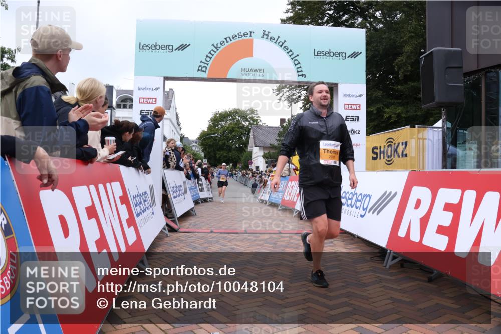 30.08.2026 - Blankeneser Heldenlauf Lena Gebhardt http://msf.ph/oto/10048104 30.08.2026 11:54:49 Ziel 2315, 2701, 2825, 4030 meine-sportfotos.de