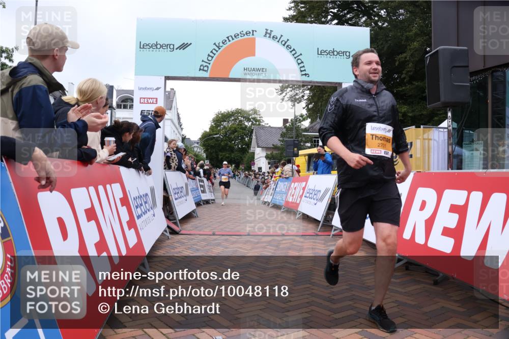 30.08.2026 - Blankeneser Heldenlauf Lena Gebhardt http://msf.ph/oto/10048118 30.08.2026 11:54:50 Ziel 2315, 2701, 2825, 4030 meine-sportfotos.de
