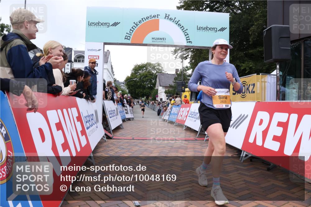 30.08.2026 - Blankeneser Heldenlauf Lena Gebhardt http://msf.ph/oto/10048169 30.08.2026 11:54:54 Ziel 2701, 2825 meine-sportfotos.de
