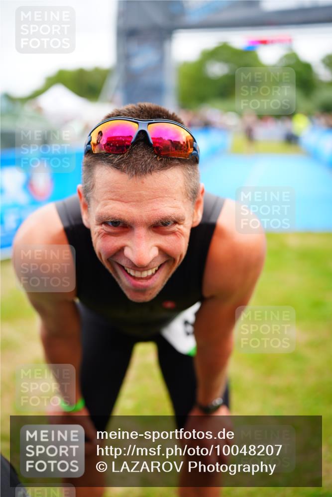 30.08.2026 - Elbe Triathlon Hamburg LAZAROV Photography http://msf.ph/oto/10048207 30.08.2026 10:32:56 Ziel 298 meine-sportfotos.de