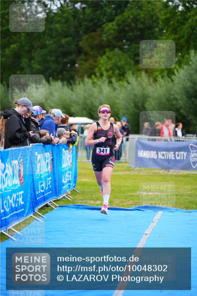 30.08.2026 - Elbe Triathlon Hamburg LAZAROV Photography http://msf.ph/oto/10048302 30.08.2026 10:33:14 Ziel 341 meine-sportfotos.de