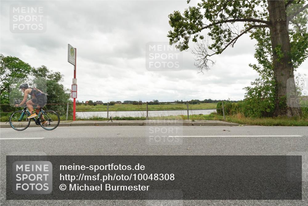 30.08.2026 - Elbe Triathlon Hamburg Michael Burmester http://msf.ph/oto/10048308 30.08.2026 15:11:36 Radfahren  meine-sportfotos.de
