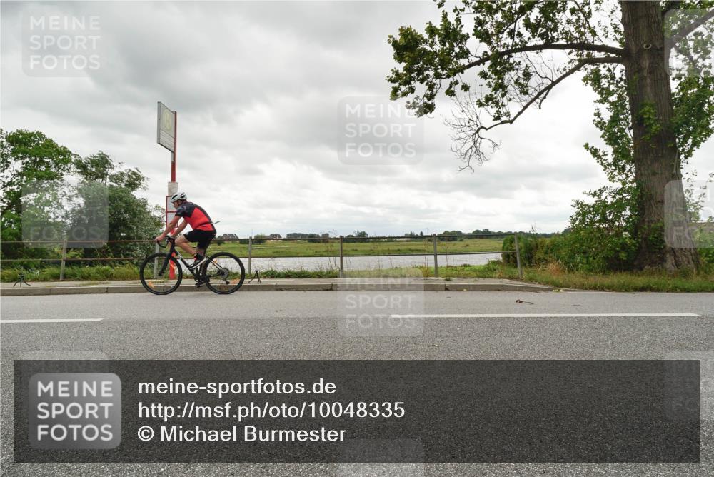 30.08.2026 - Elbe Triathlon Hamburg Michael Burmester http://msf.ph/oto/10048335 30.08.2026 15:12:37 Radfahren  meine-sportfotos.de