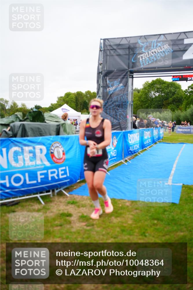 30.08.2026 - Elbe Triathlon Hamburg LAZAROV Photography http://msf.ph/oto/10048364 30.08.2026 10:33:18 Ziel 313, 341 meine-sportfotos.de