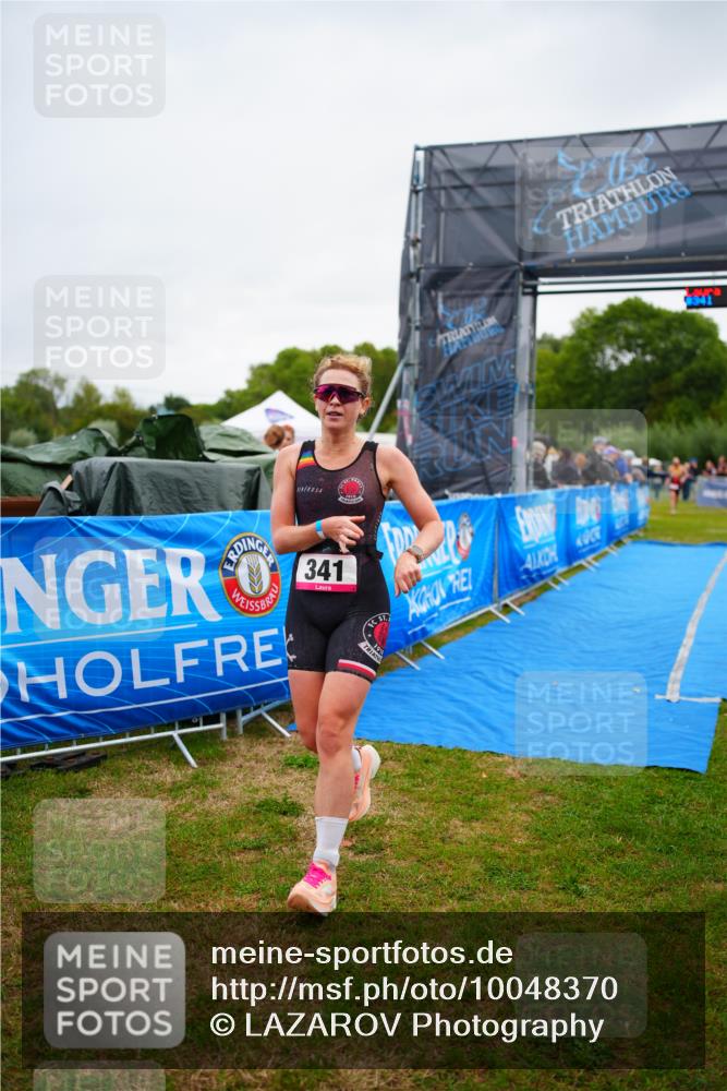 30.08.2026 - Elbe Triathlon Hamburg LAZAROV Photography http://msf.ph/oto/10048370 30.08.2026 10:33:18 Ziel 313, 341 meine-sportfotos.de