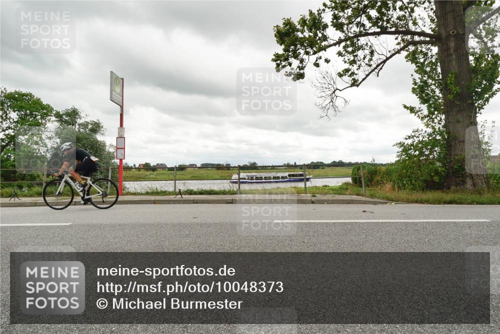 30.08.2026 - Elbe Triathlon Hamburg Michael Burmester http://msf.ph/oto/10048373 30.08.2026 15:13:45 Radfahren  meine-sportfotos.de