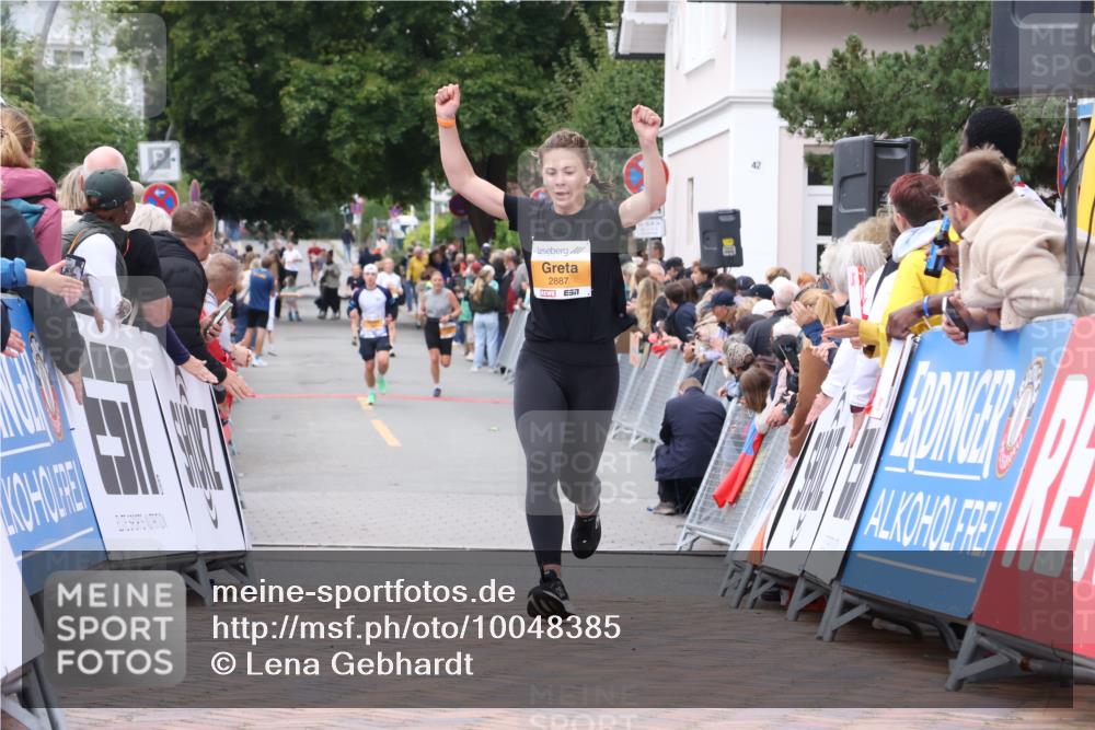 30.08.2026 - Blankeneser Heldenlauf Lena Gebhardt http://msf.ph/oto/10048385 30.08.2026 11:55:15 Ziel 2447, 2686, 2887 meine-sportfotos.de